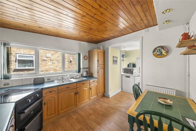 82, Northwood Road, Uxbridge photo 3