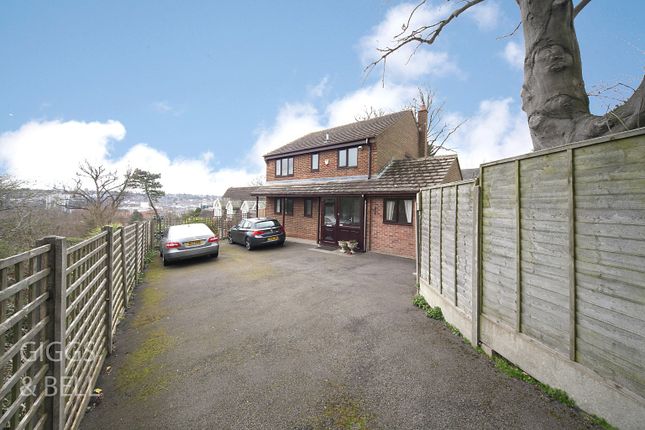 Detached house for sale in Hart Hill Lane, Luton, Bedfordshire