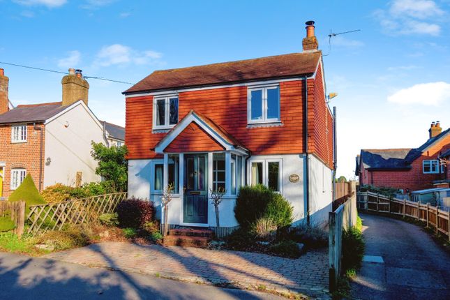 Thumbnail Cottage for sale in Pikes Hill, Lyndhurst, Hampshire