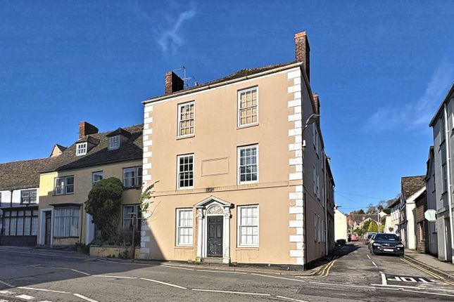 2-bed flat on The Old Court House, Bradley Street, Wotton-under-Edge, £220,000