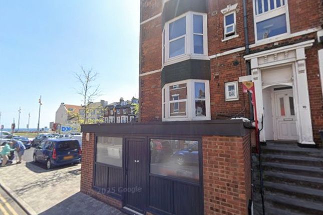 Studio flat on Flat 2, 10, Fort Terrace, East Riding of Yorkshire, £650/mo