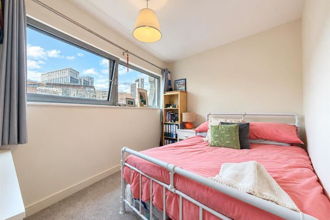 Flat 19, Altolusso, Bute Terrace, Cardiff photo 2