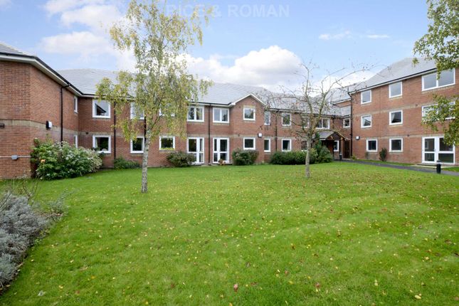 Flat for sale in Gibson Court, Hinchley Wood