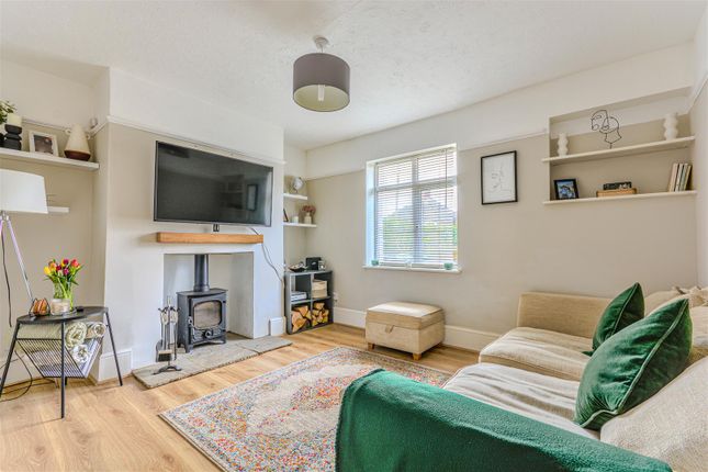 End terrace house for sale in Hastings Road, Battle