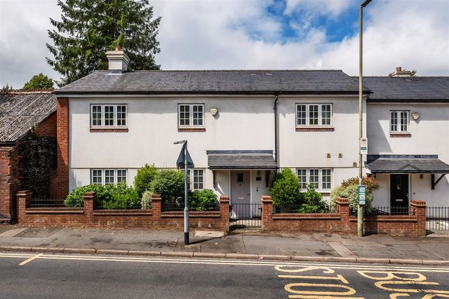 3-bed house on 5, Horsham Road, Dorking, £725,000
