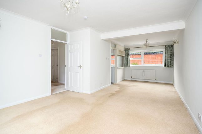Grange Court, Walton-on-Thames photo 3