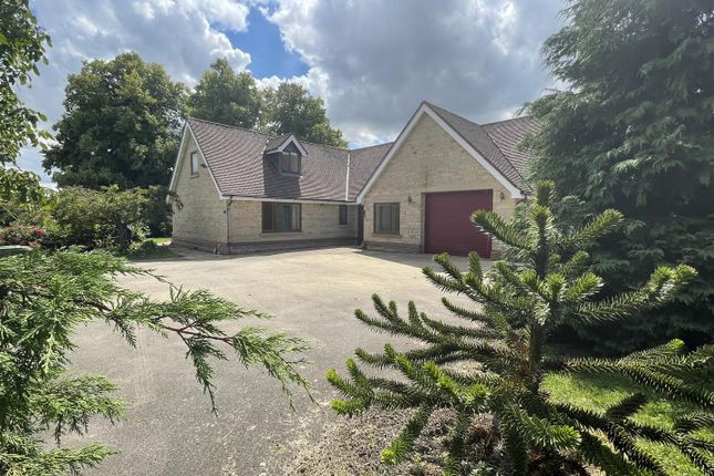 Detached house to rent in Chapel Close, Empingham, Oakham