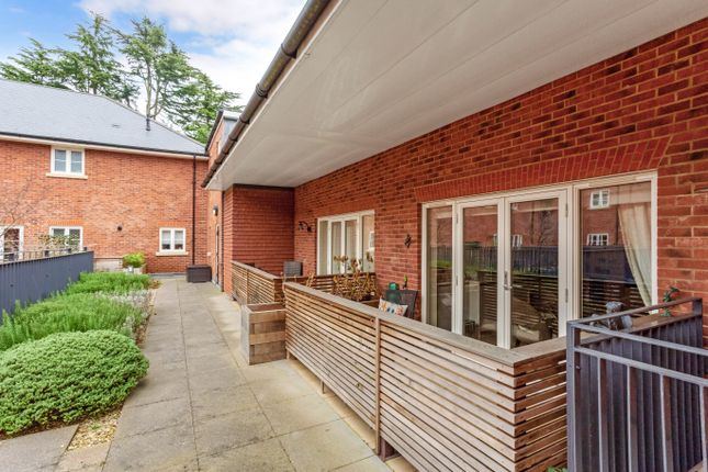 Flat for sale in Portland Crescent, Marlow