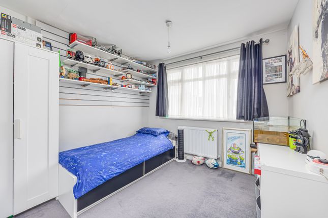 End terrace house for sale in Shaldon Drive, Morden