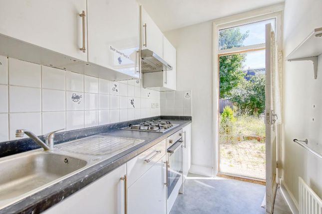12, Vernon Avenue, Raynes Park photo 5
