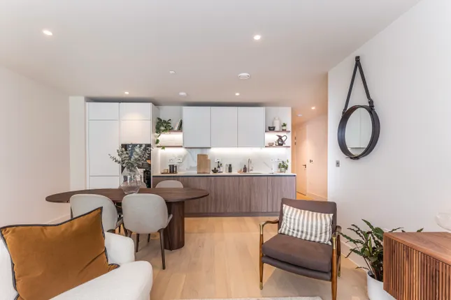 Hamptons - London New Homes