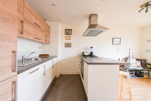 Flat for sale in Chaplin Court, Tower Hamlets, London