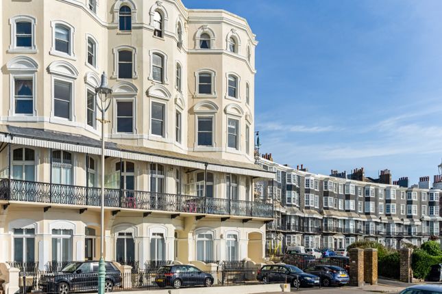 Flat for sale in Marine Parade, Brighton BN2