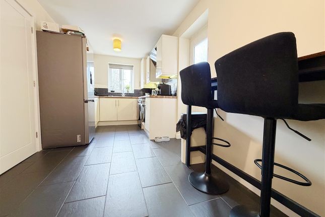 12, Brunel Court, Wrexham photo 4