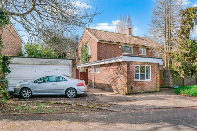 60 Glebelands, Harlow photo 2