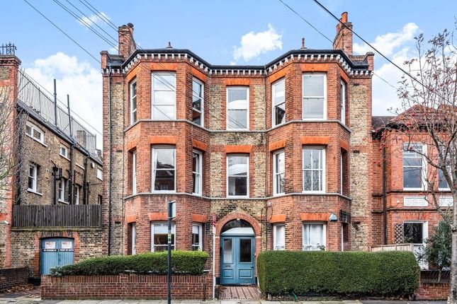 Flat 17, Upper Tooting Park Mansion,, Marius Road, London photo 4