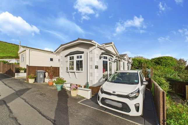 1-bed caravan on 10, Dune View Mobile Home Park, Braunton, £135,000