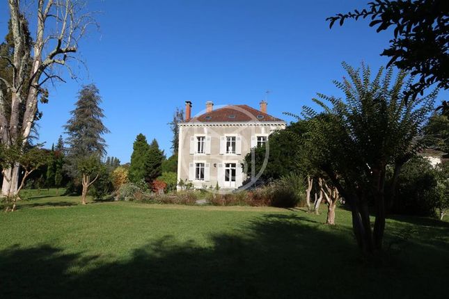 Villa for sale in Pouillon, 40350, France, Aquitaine, Pouillon, 40350, France