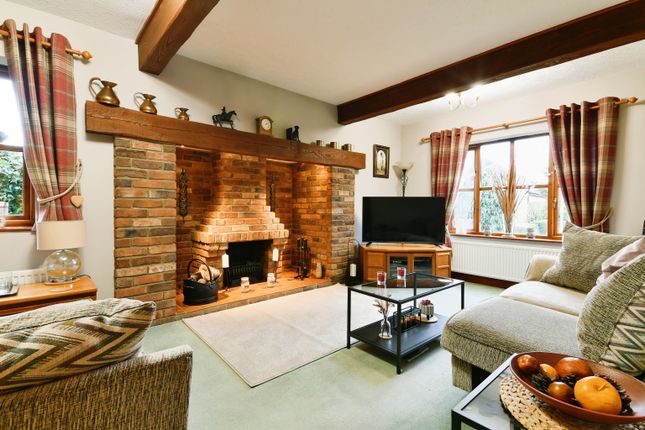 Detached house for sale in Forge Close, Melbourne, York