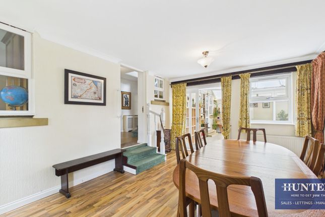 The Carriage House, Charlcote Crescent, East Boldon photo 4