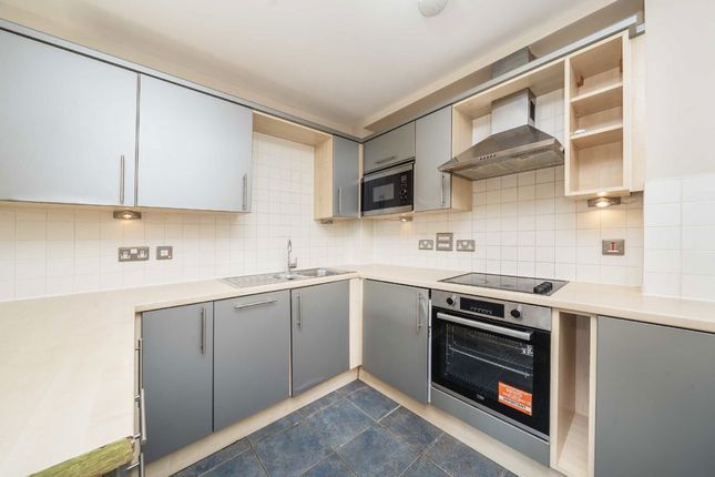 Apartment 1, 2, Prince Of Wales Terrace, London photo 4