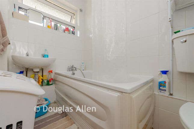 Abberton, Prospect Road, Woodford Green photo 2
