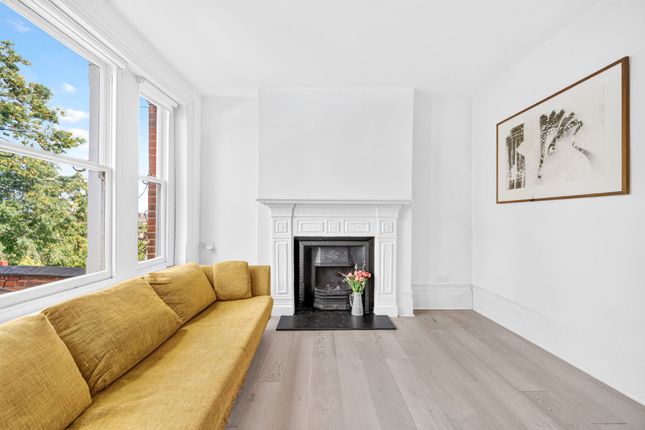 First Floor Flat, 46 Quernmore Road, Stroud Green, London photo 4