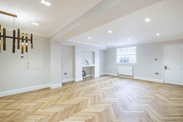 6, Brompton Square, London photo 3