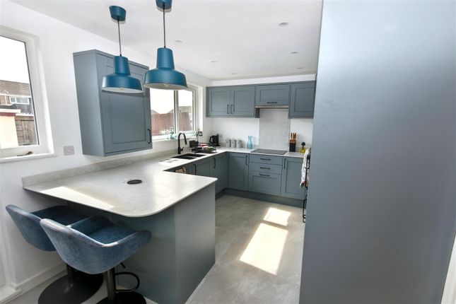 6, Tregarrian Road, Camborne photo 4