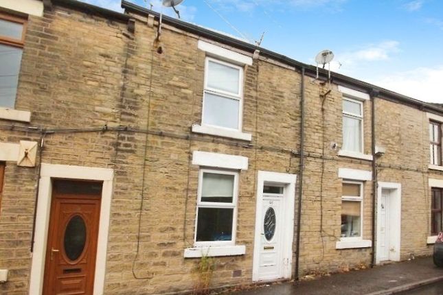 Thumbnail Terraced house to rent in Queen Street, Glossop, Derbyshire