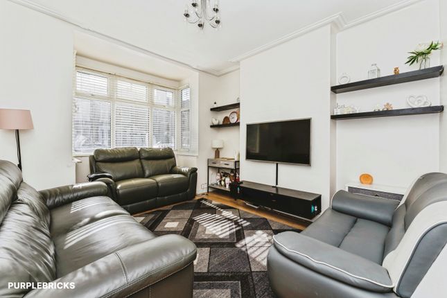 106, Geere Road, London photo 2