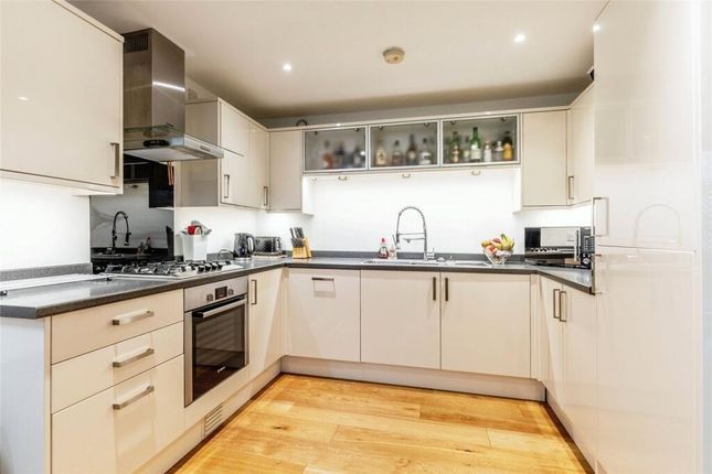 Wilson Court, Stirling Drive, Luton photo 2