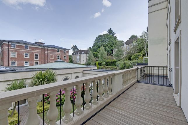 1-bed flat on 25 Cartwright Court, Victoria Road, Malvern, £150,000