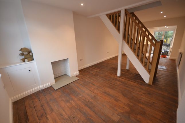 3, Fair View Road, Wiltshire photo 4