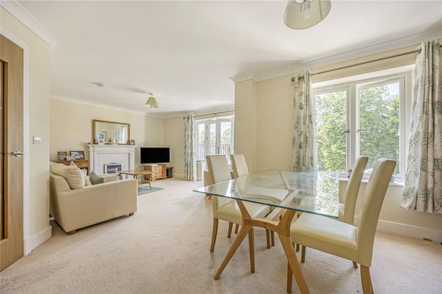 Apartment 28, The Avenue,, Evesham Road, Wood Norton photo 4