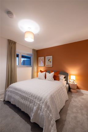 Catkin Road, London photo 4