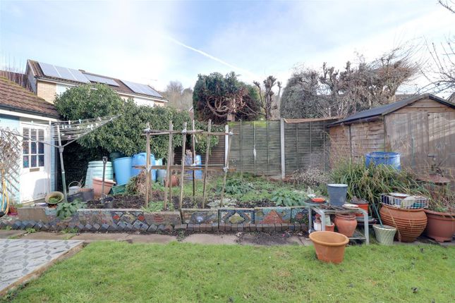 20, Rosedale Avenue, Stonehouse photo 2