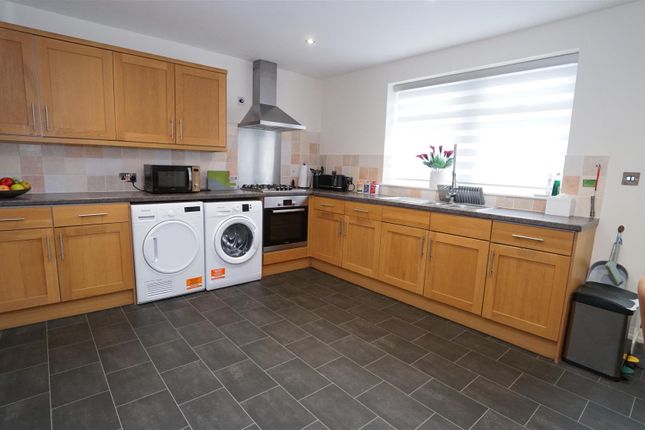 5A, Woodland View, Pudsey photo 4