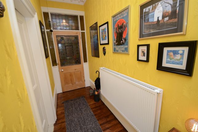 52 Vespasian Avenue, South Shields photo 5