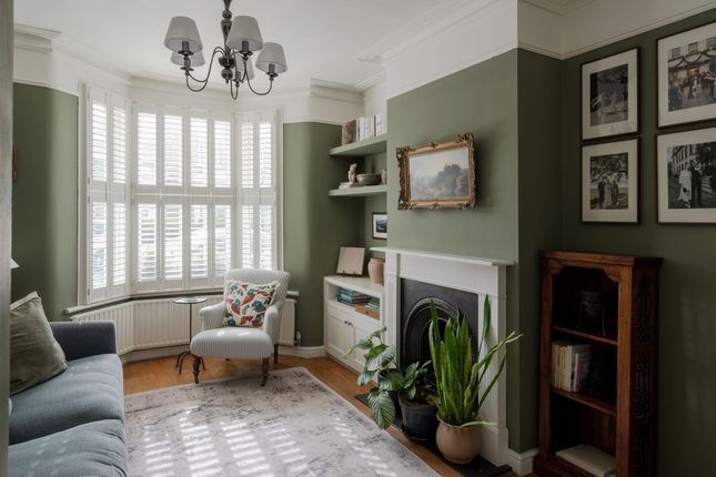 68 Wragby Road, London photo 3