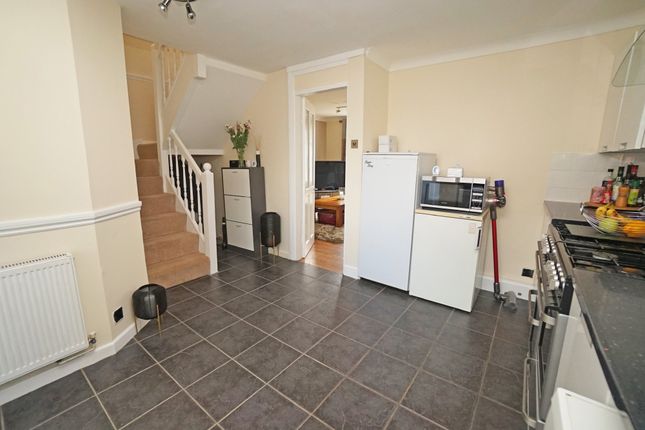 6, Sedgefield Close, Portsmouth photo 4