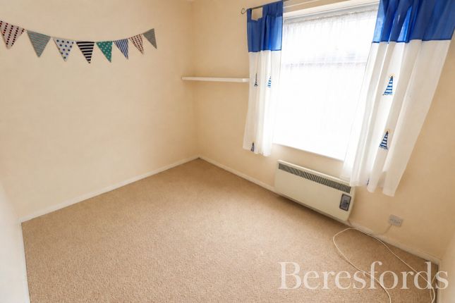 12A,, Shortridge Court, Witham photo 5
