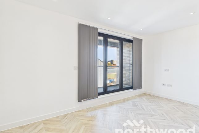 404, La Scierie Apartments, Victoria Crescent, Ashford photo 3