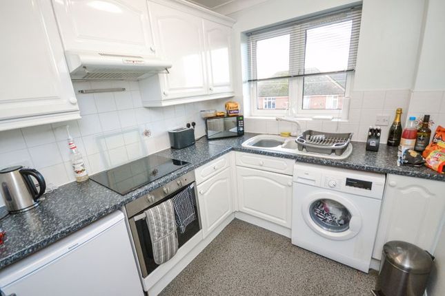 1 Bed Flat For Sale In Hassenbrook Road Corringham Stanford Le