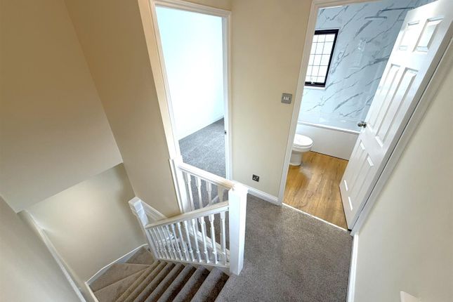 11, Marston Walk, Normanton photo 5