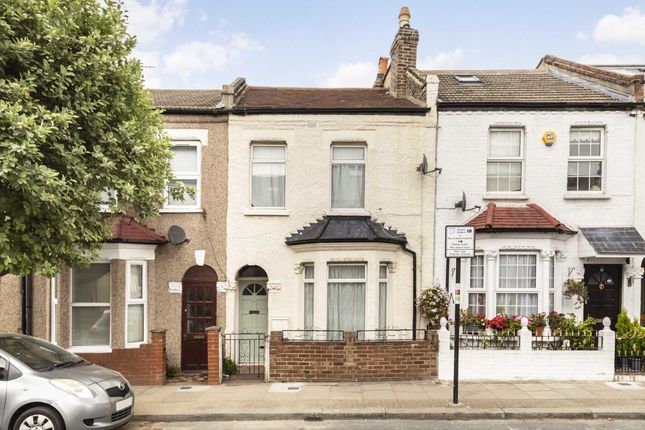 Property to rent in Moffat Road, London