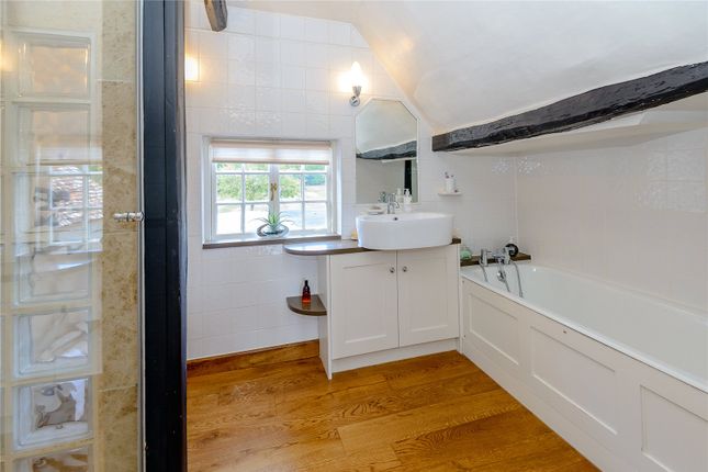 5 Bed Property For Sale In Whelpley Hill Chesham Buckinghamshire