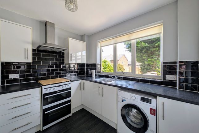 9, Riverdale Drive, Wakefield photo 2