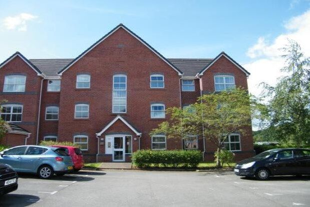 Flat to rent in Eaton Court, Northwich