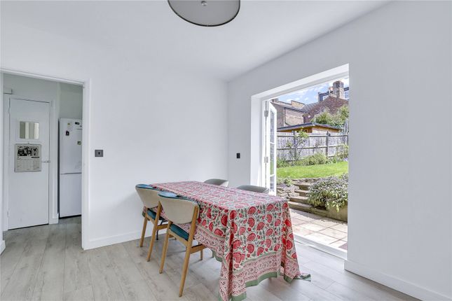 62, Devereux Road, London photo 4